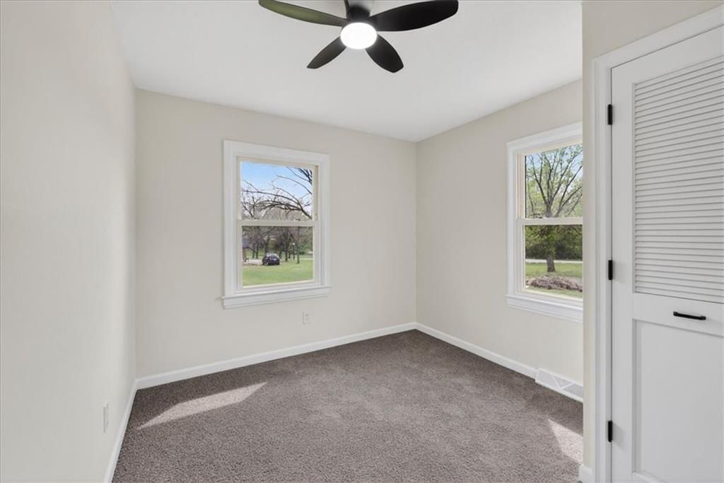 6807 Sycamore Avenue — photo 28