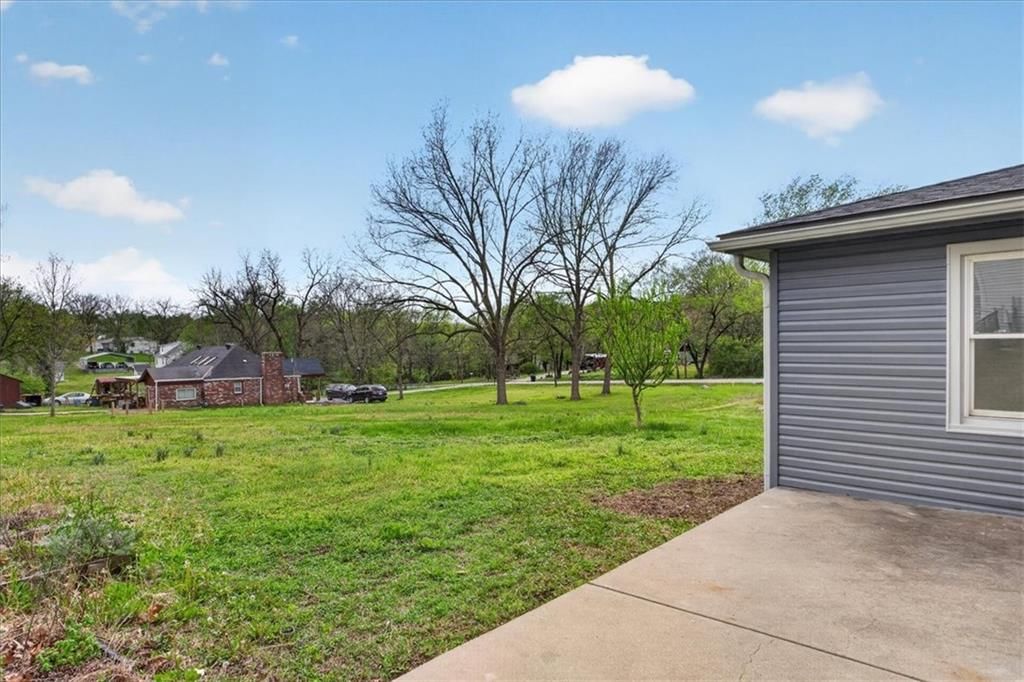 6807 Sycamore Avenue — photo 40