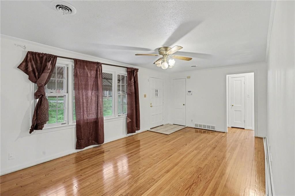 7723 Sni-A-Bar Road — photo 6