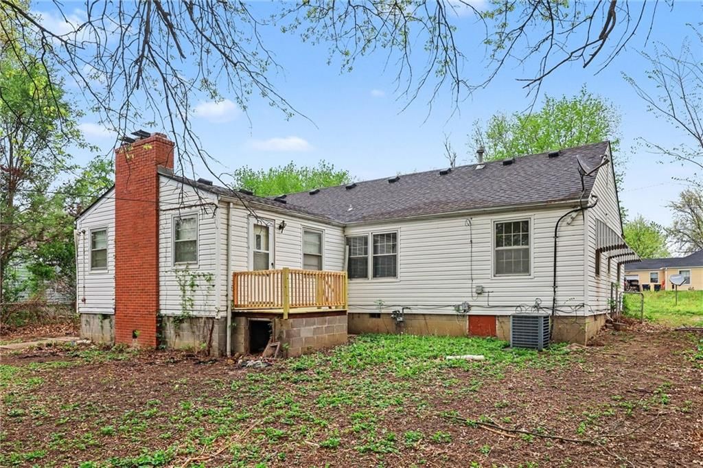 7723 Sni-A-Bar Road — photo 18