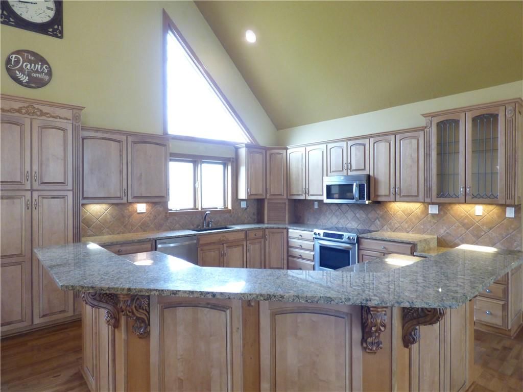 25288 Cedar Crest Drive — photo 9