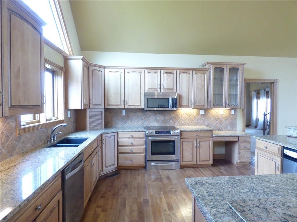 25288 Cedar Crest Drive — photo 10