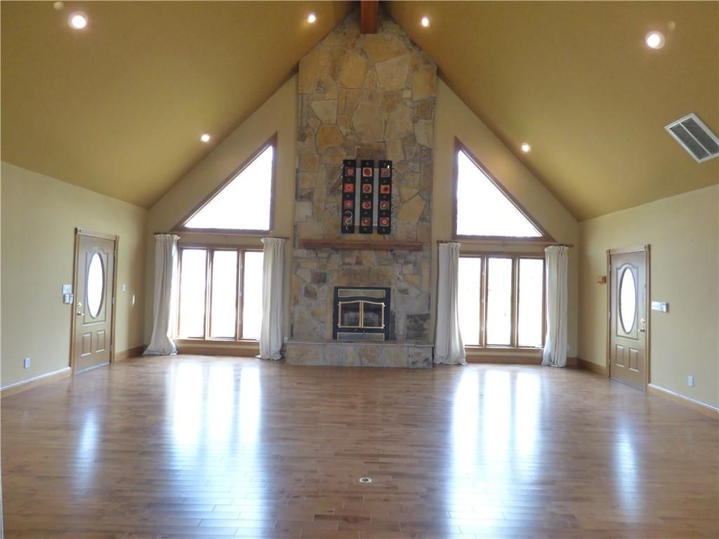 25288 Cedar Crest Drive — photo 16