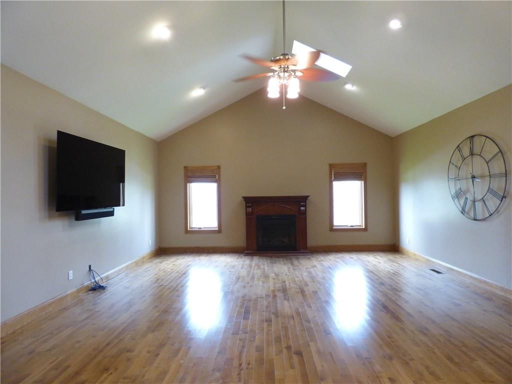 25288 Cedar Crest Drive — photo 18