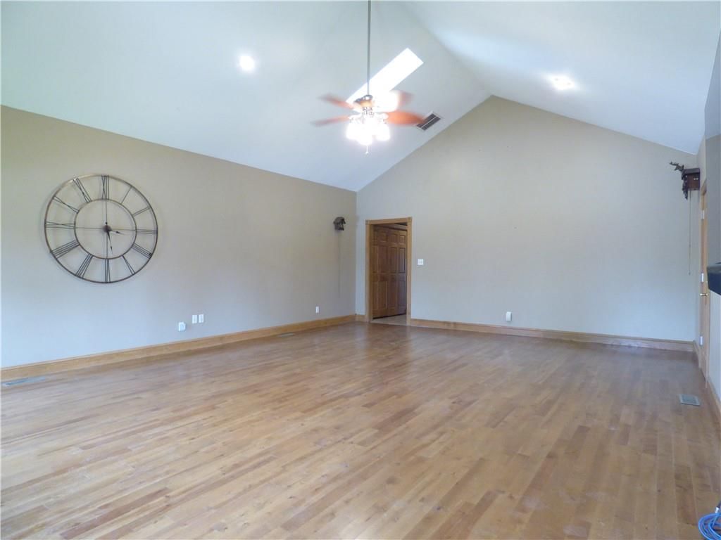 25288 Cedar Crest Drive — photo 19