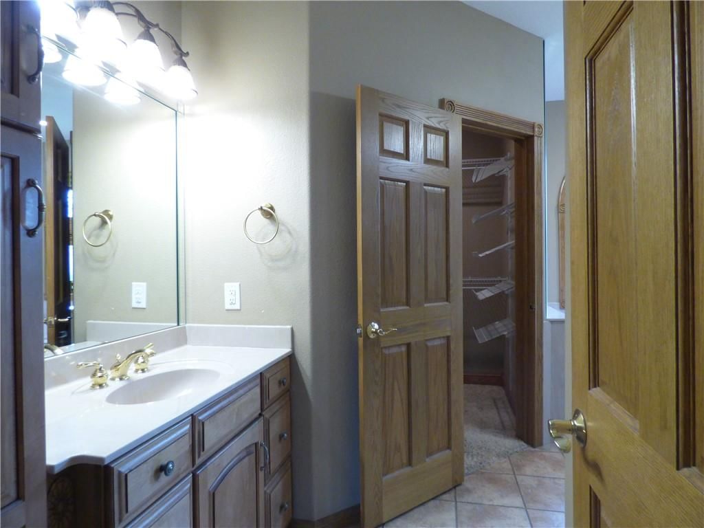 25288 Cedar Crest Drive — photo 26