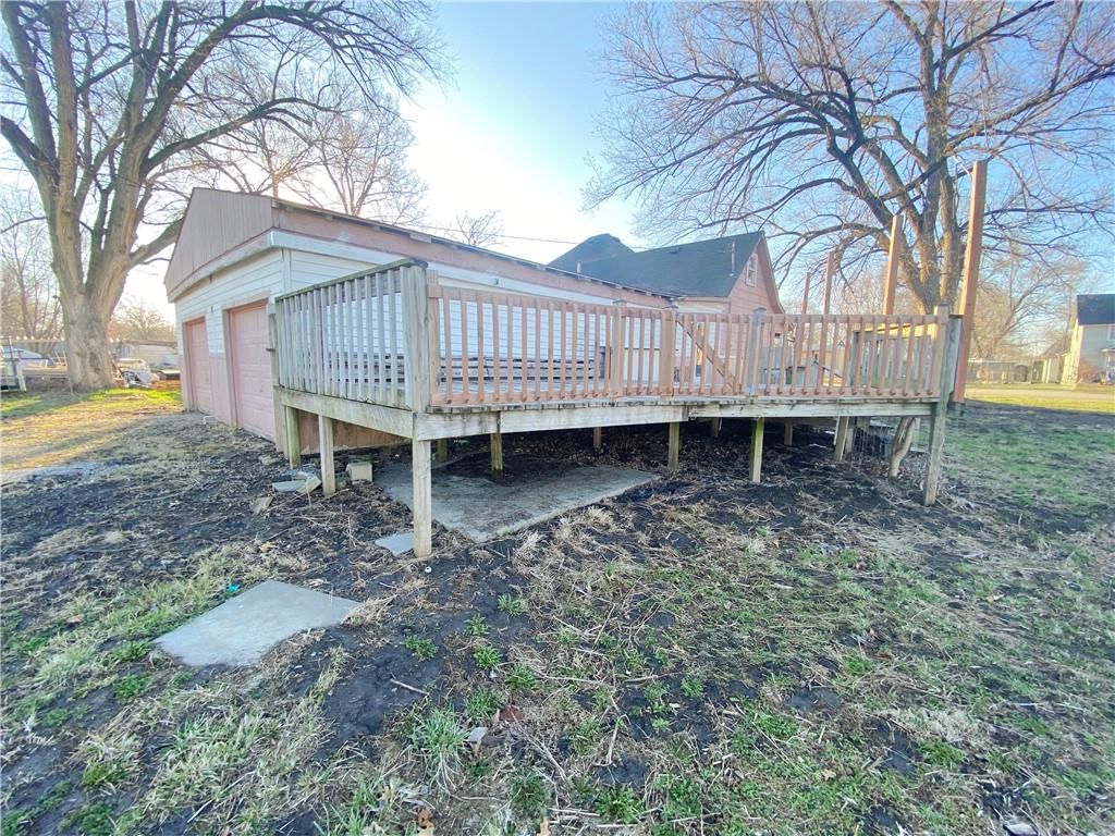 110 W Riley Street — photo 7