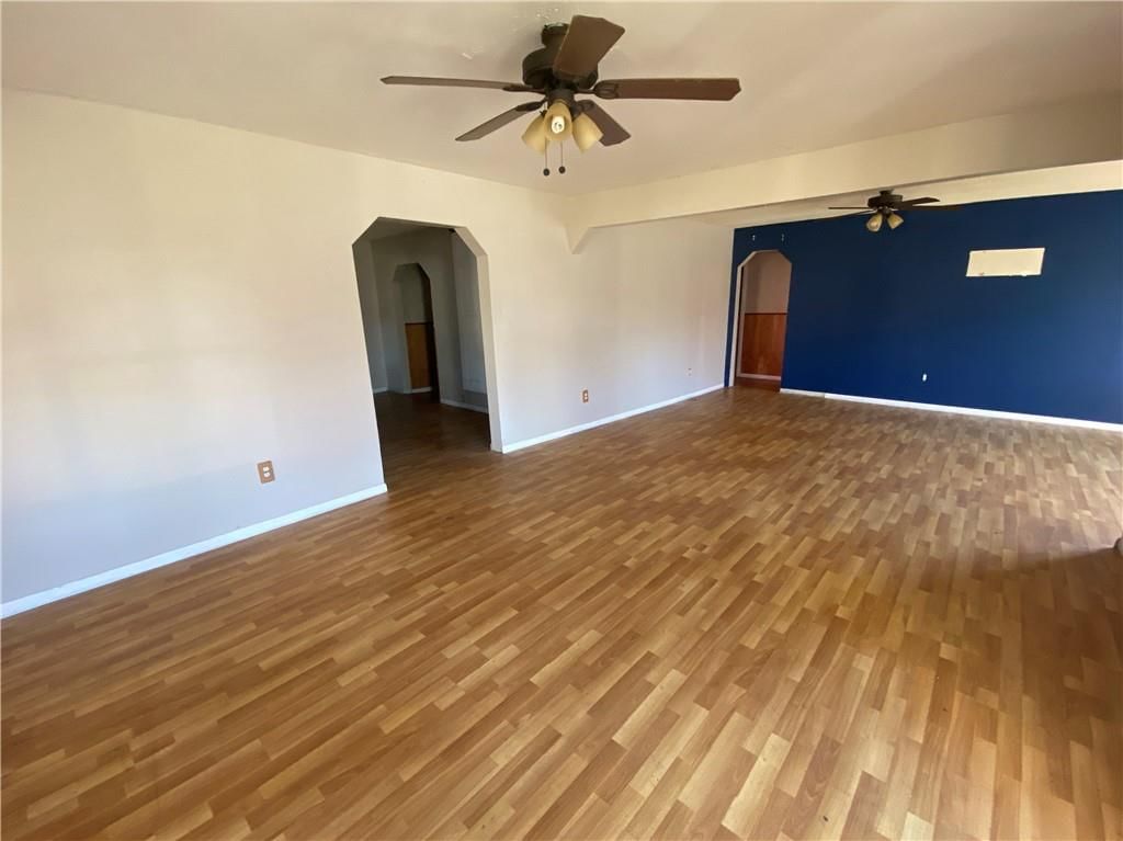 110 W Riley Street — photo 10