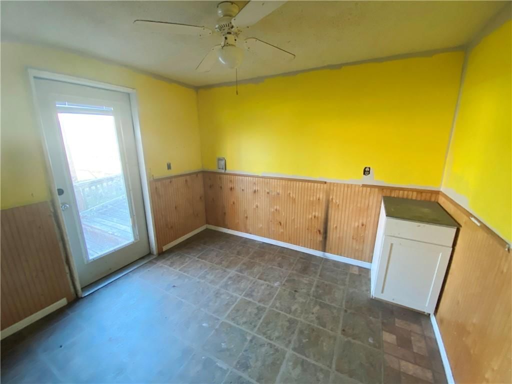 110 W Riley Street — photo 14