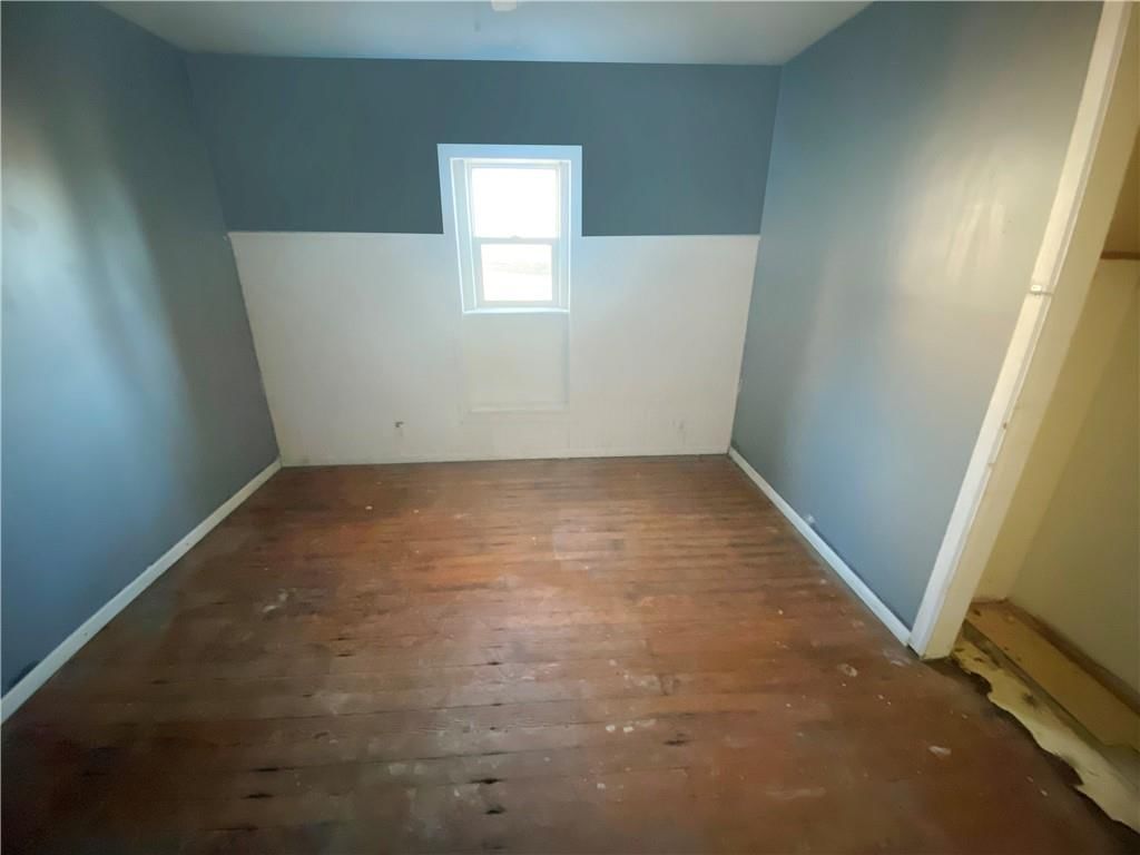110 W Riley Street — photo 17