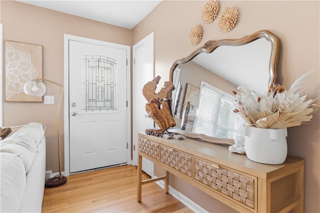 815 S Brentwood Street — photo 3