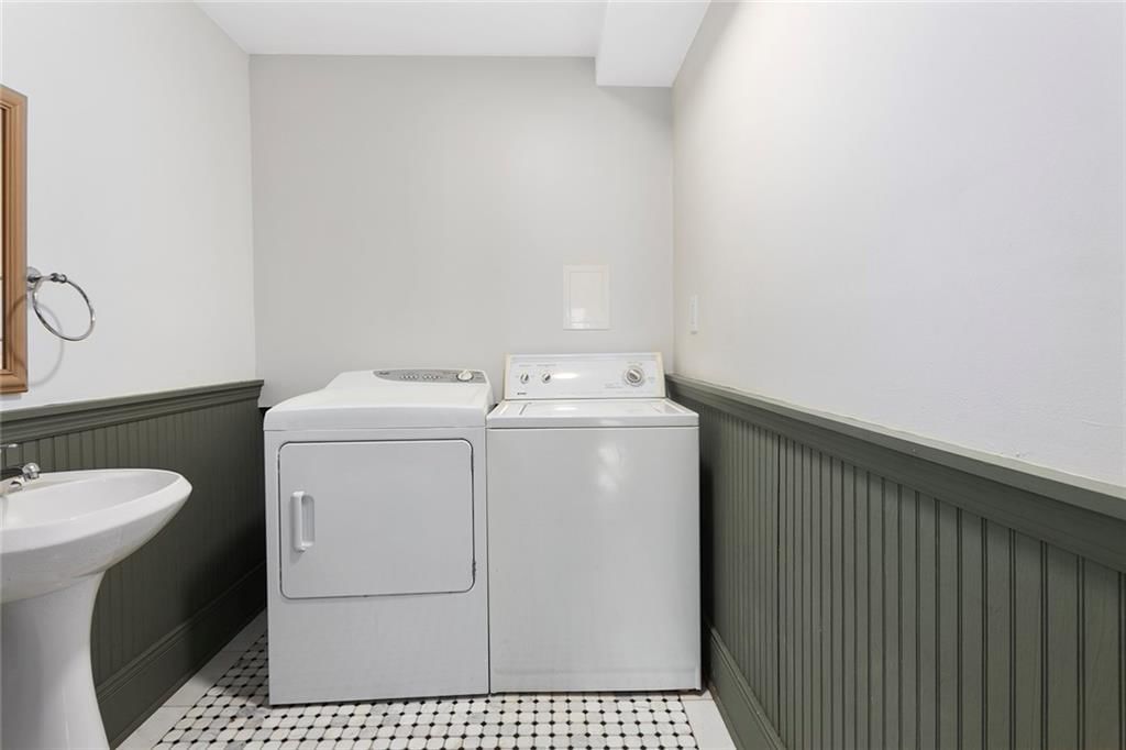 810 W 16th Street — photo 12