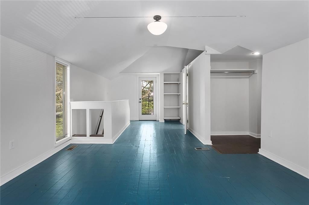 810 W 16th Street — photo 18