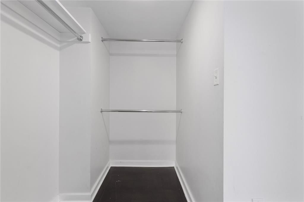 810 W 16th Street — photo 20
