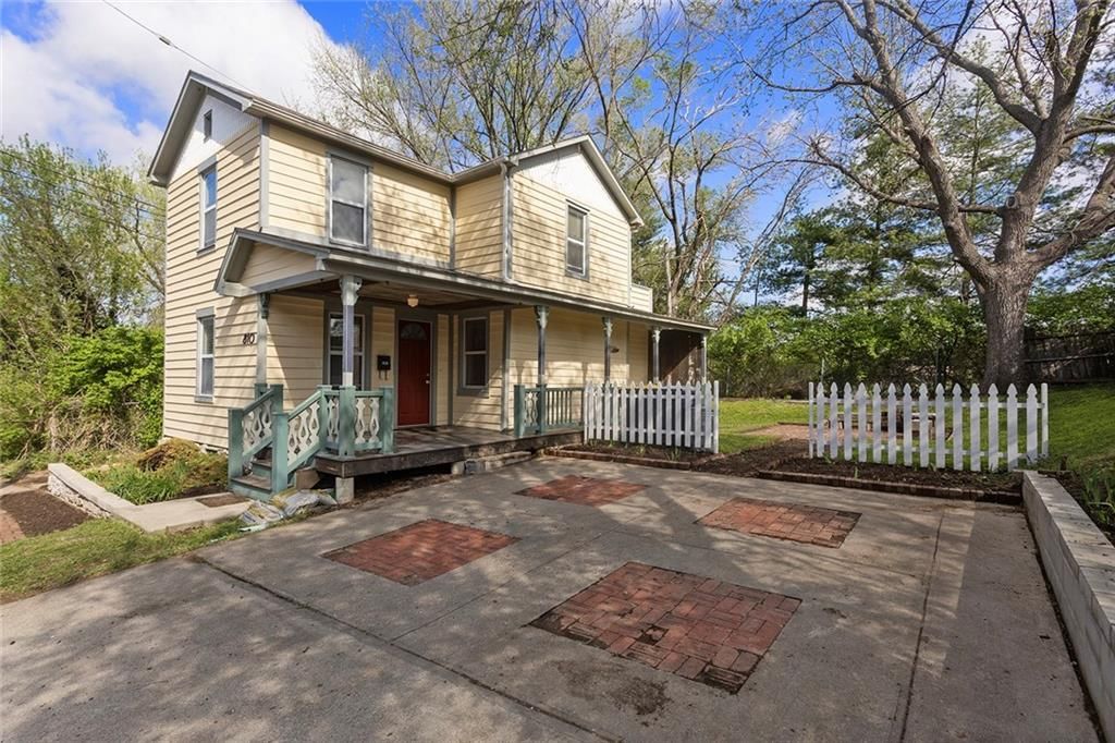 810 W 16th Street — photo 28