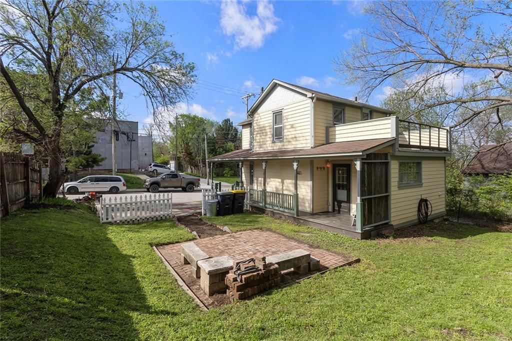 810 W 16th Street — photo 30