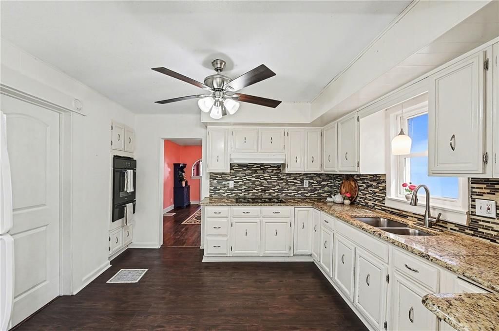 212 S 8TH Street — photo 13