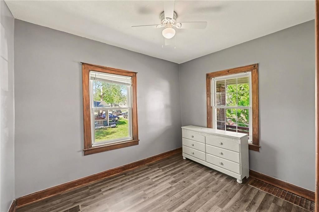 212 S 8TH Street — photo 15