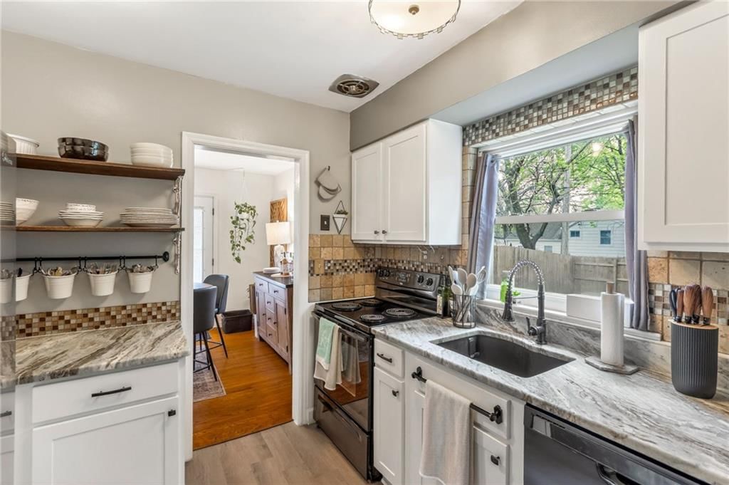 639 NE 45TH Street — photo 14