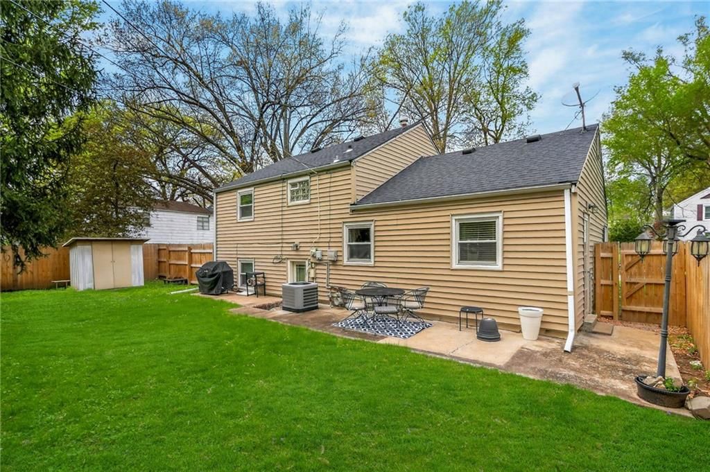 639 NE 45TH Street — photo 31