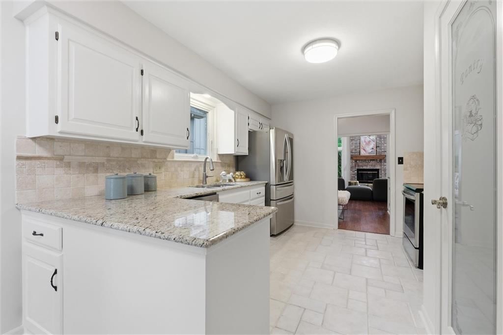 8310 W 120th Terrace — photo 10