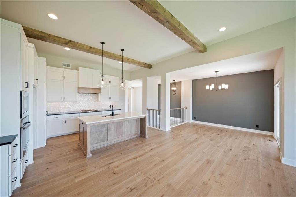 Accent wall at 2622 SW Barley Field Drive, Lee's Summit, MO 64082