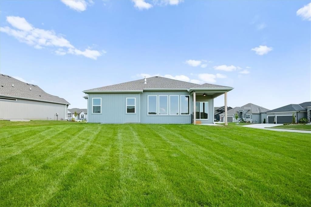 Photo 35 of 37 - 2622 SW Barley Field Drive, Lee's Summit, MO 64082