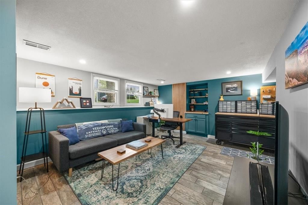 5520 Stearns Street — photo 19