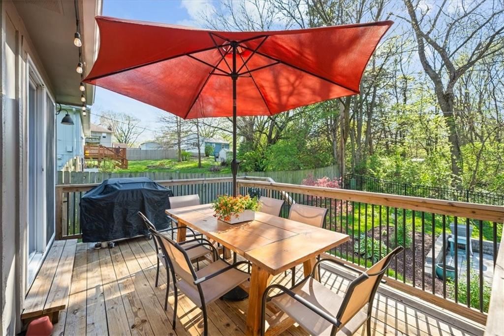 5520 Stearns Street — photo 37