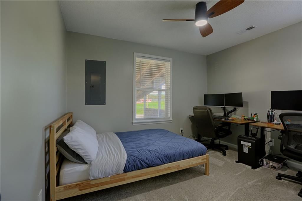 1144 Chestnut Street — photo 13