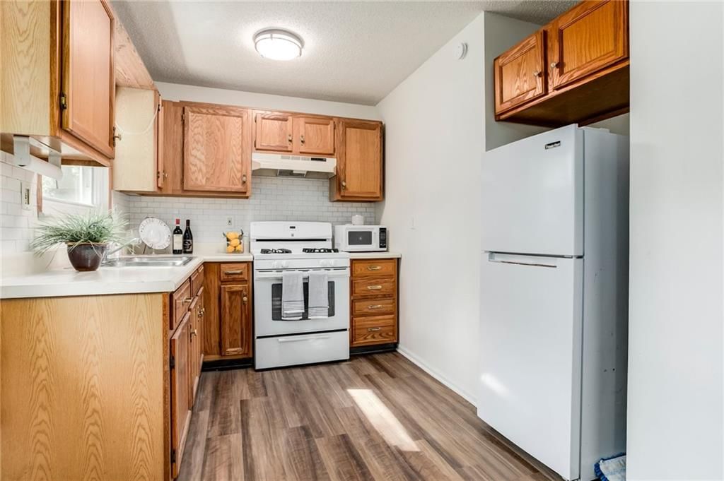 2709 S 48th Terrace — photo 12