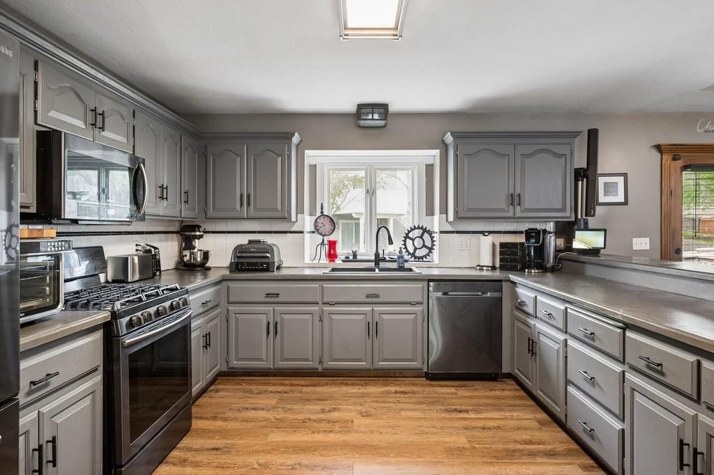 14611 Killarney Lane — photo 8