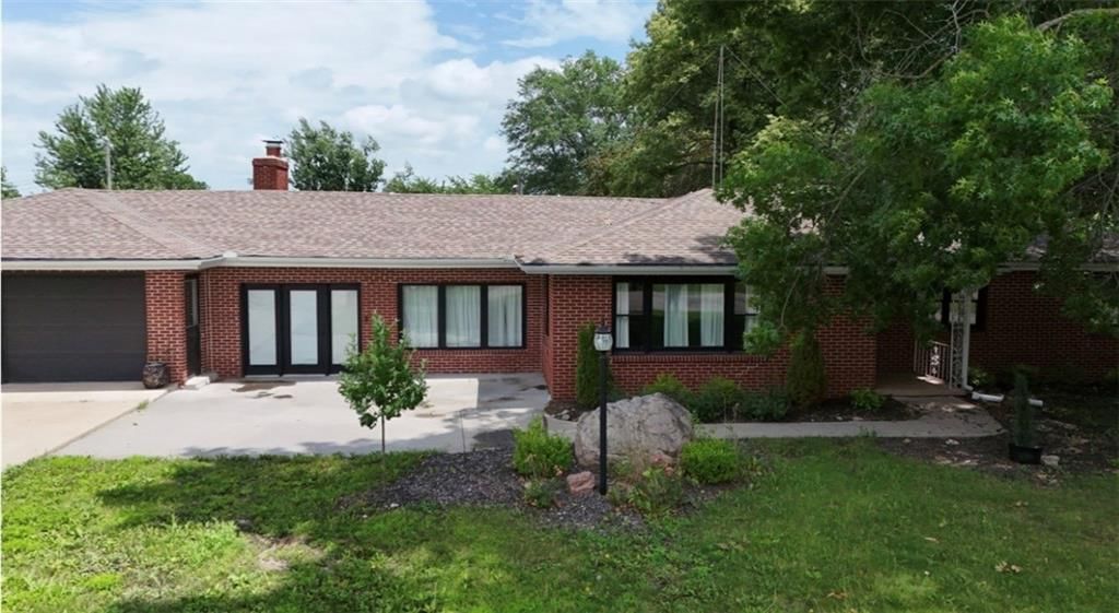 411 S Hillcrest Drive — photo 5