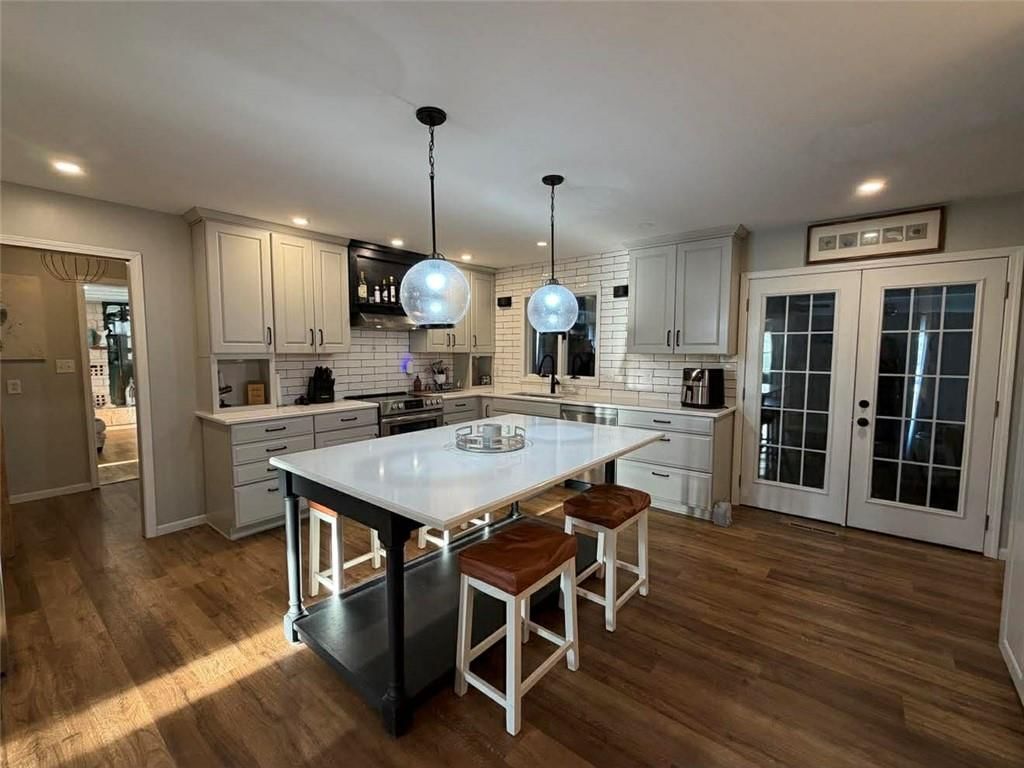411 S Hillcrest Drive — photo 13