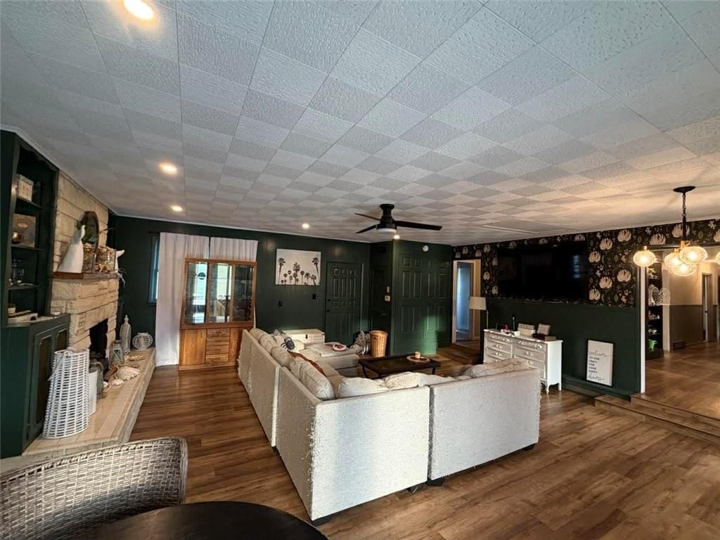 411 S Hillcrest Drive — photo 25