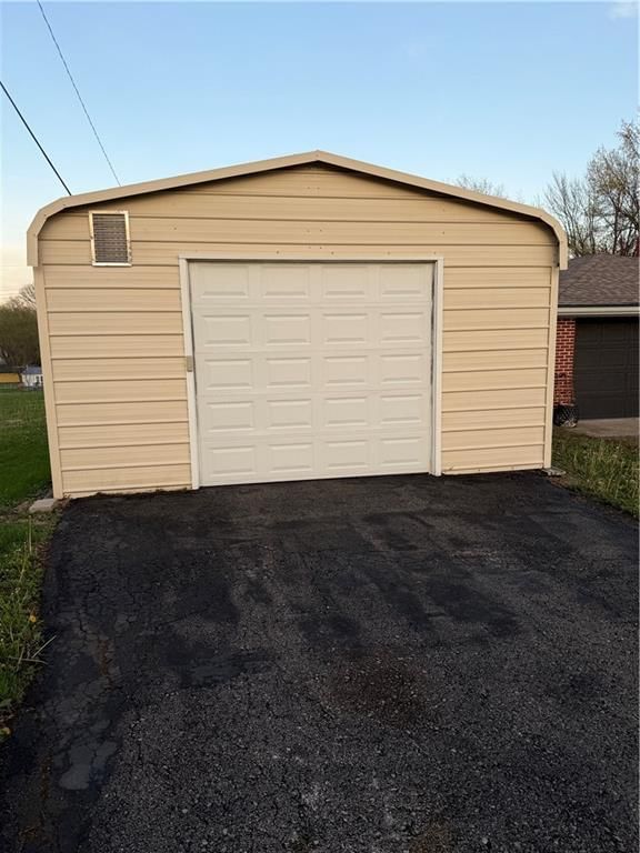 411 S Hillcrest Drive — photo 56