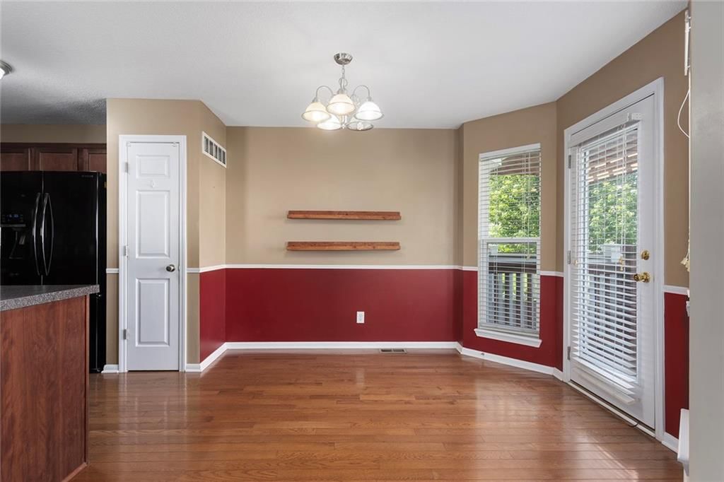9826 N Home Avenue — photo 11