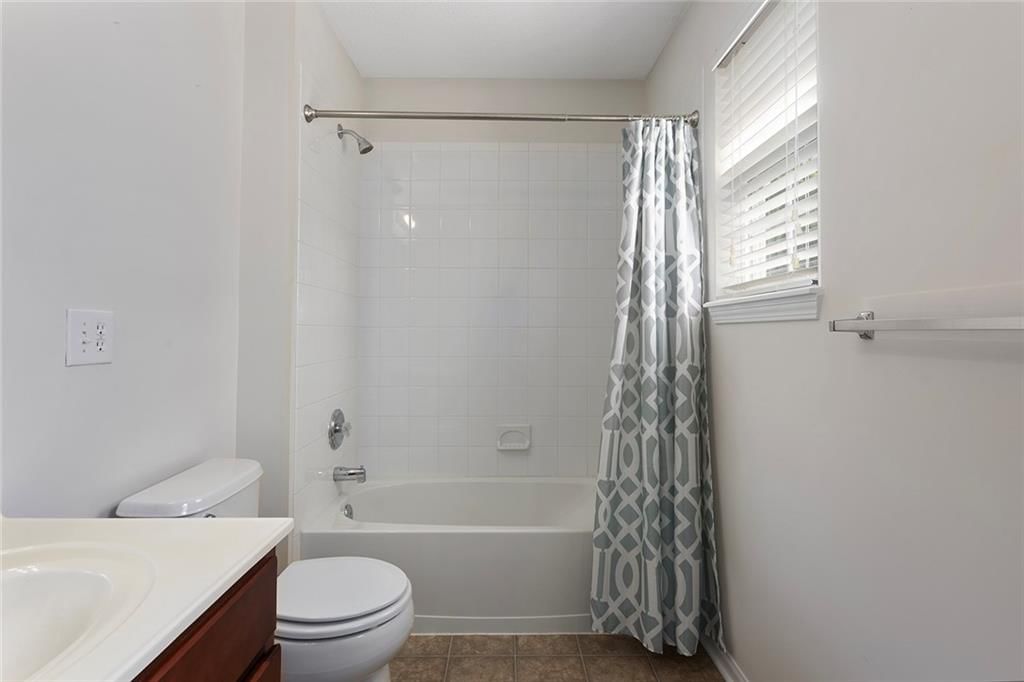 9826 N Home Avenue — photo 18