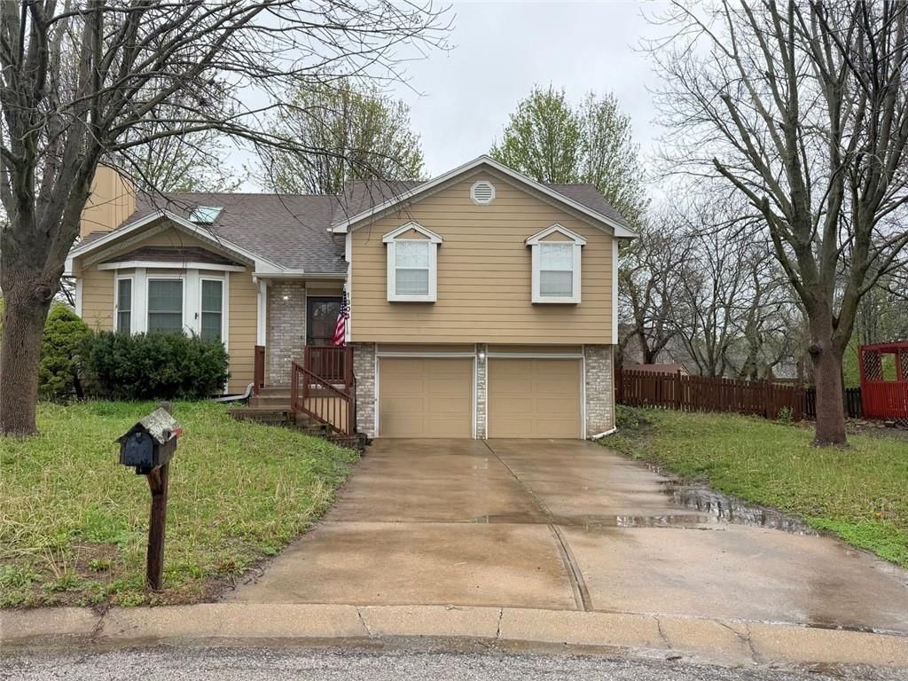 1304 Huntington Circle — photo 1