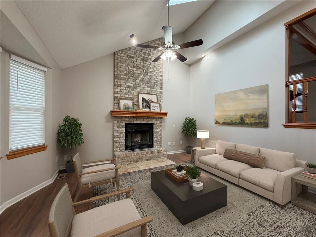 1304 Huntington Circle — photo 2