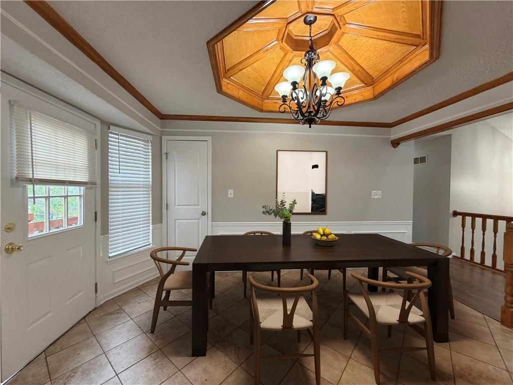 1304 Huntington Circle — photo 12
