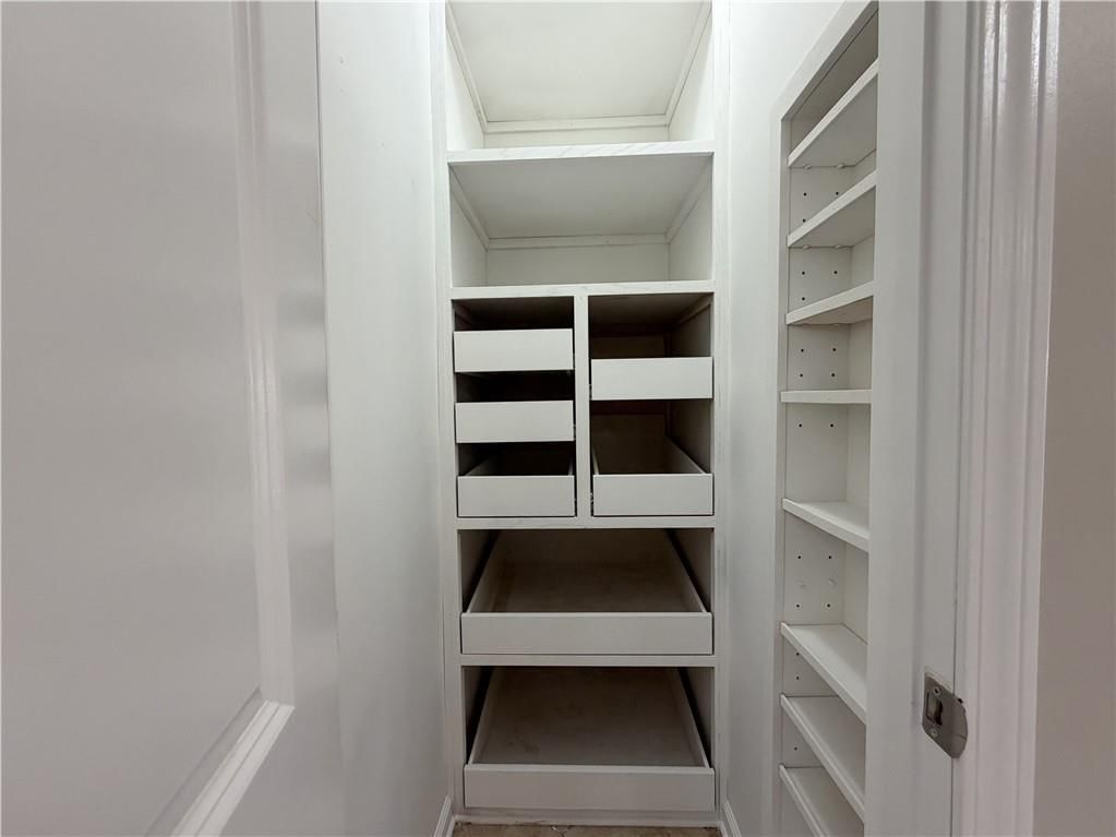 1304 Huntington Circle — photo 14