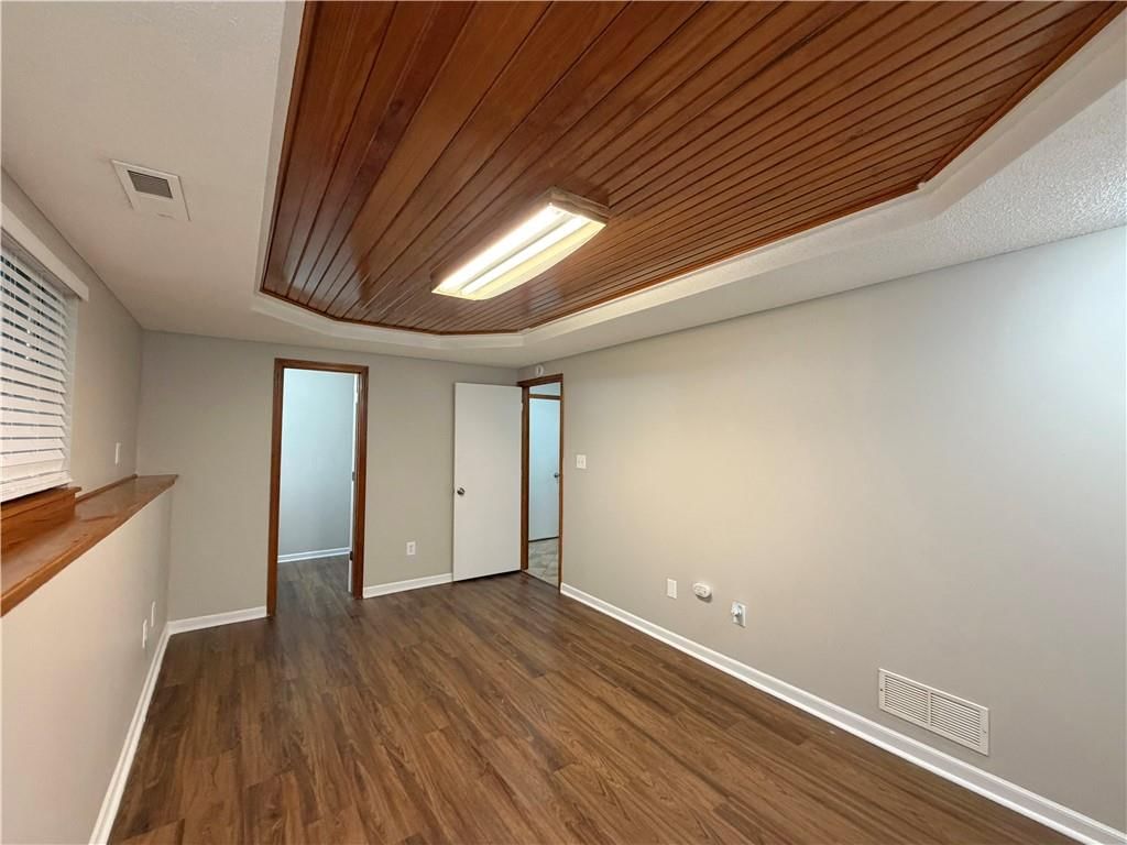 1304 Huntington Circle — photo 25