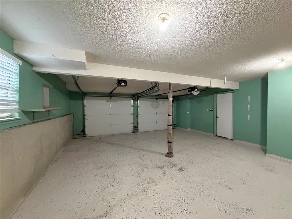 1304 Huntington Circle — photo 29