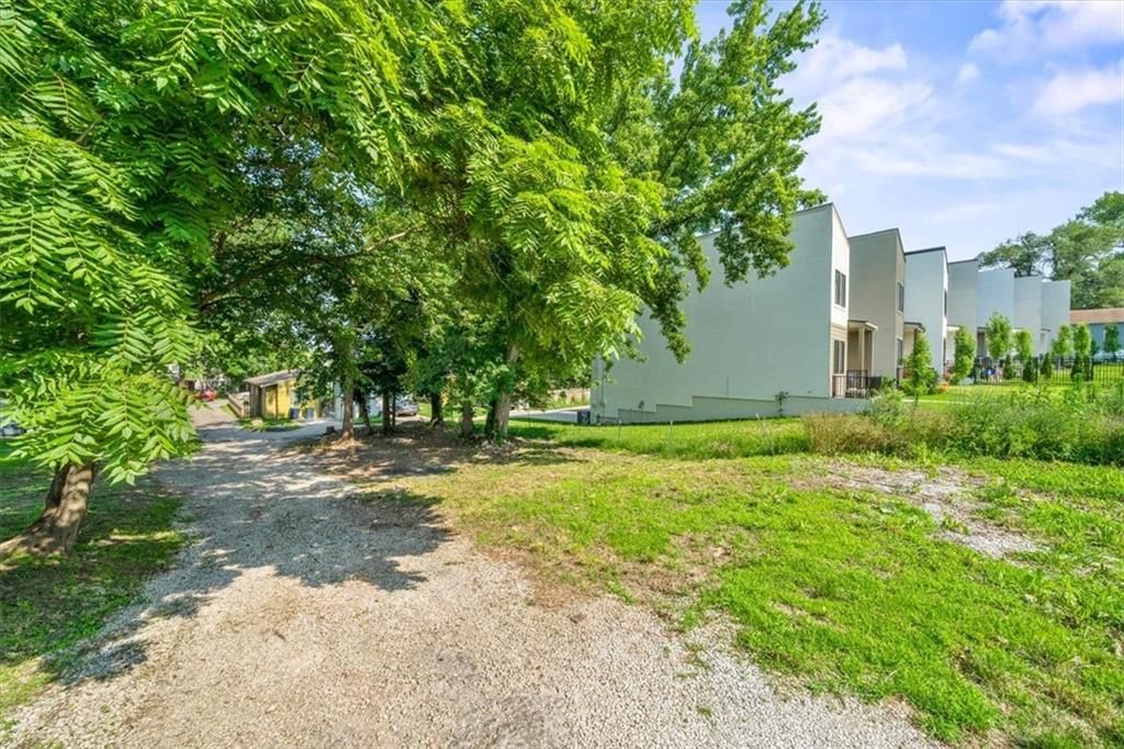 1817 Mercier Street — photo 4