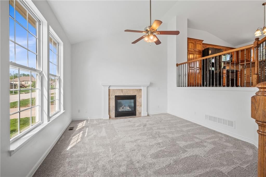930 NW Scenic Drive — photo 7