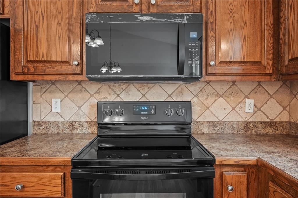930 NW Scenic Drive — photo 13