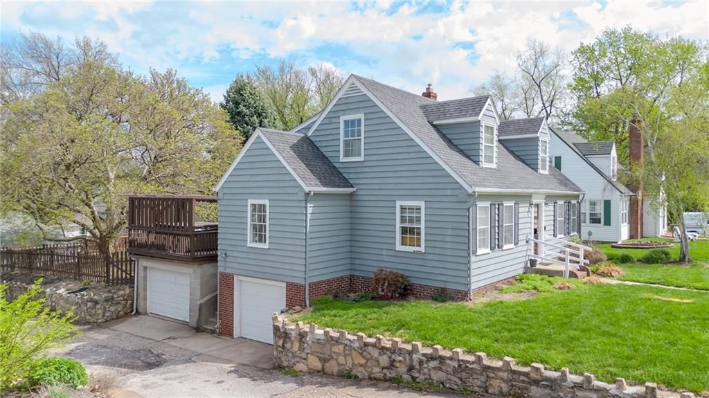 2845 Mitchell Avenue — photo 2