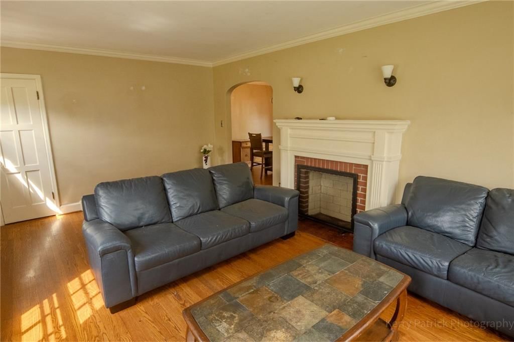 2845 Mitchell Avenue — photo 4
