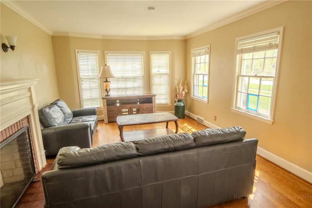 2845 Mitchell Avenue — photo 5
